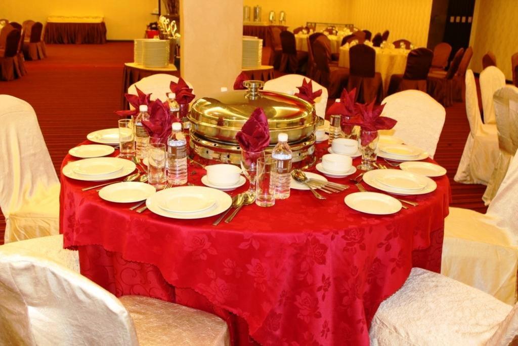 11@Century Hotel Johor Bahru Eksteriør billede