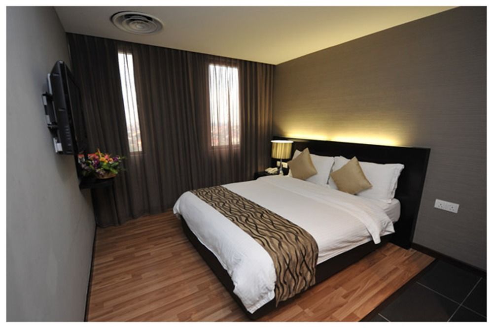 11@Century Hotel Johor Bahru Eksteriør billede